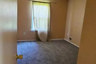 447 Lancaster Ct, Piscataway Township, NJ 08854 - Photo 13