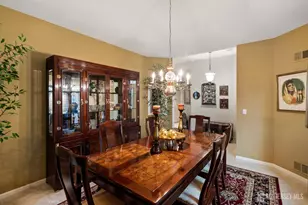 22 Chandler Ct, Monroe Township, NJ 08831 - Photo 5