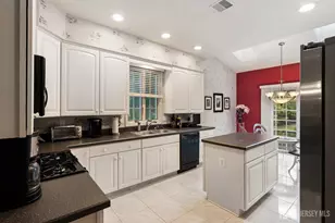 22 Chandler Ct, Monroe Township, NJ 08831 - Photo 13