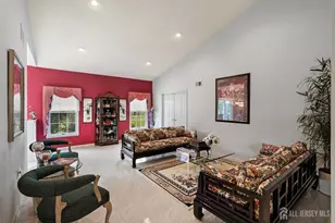 22 Chandler Ct, Monroe Township, NJ 08831 - Photo 7