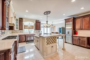 87 Ellmyer Rd, Edison, NJ 08820 - Photo 13