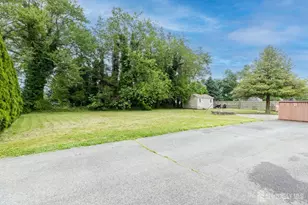 8 Dale Rd, East Brunswick Township, NJ 08816 - Photo 23