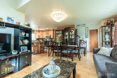 8 Dale Road, East Brunswick Township, NJ 08816 - Photo 5