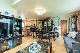 8 Dale Rd, East Brunswick Township, NJ 08816 - Photo 5