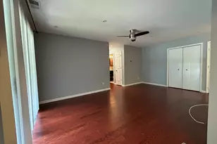 219 Sierra Ct, Woodbridge Township, NJ 07095 - Photo 9