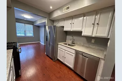 219 Sierra Court, Woodbridge Township, NJ 07095 - Photo 3