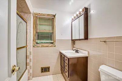 115 W Woodbridge Avenue W, Iselin, NJ 08830 - Photo 15