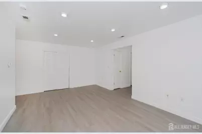 402 Hidden Village Drive, Perth Amboy, NJ 08862 - Photo 23