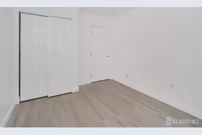 402 Hidden Village Drive, Perth Amboy, NJ 08862 - Photo 17