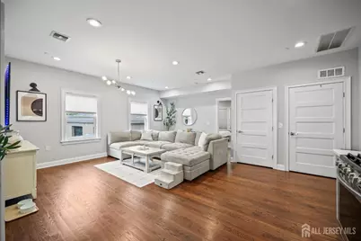 55 N Watchung Avenue, Belleville, NJ 07109 - Photo 9