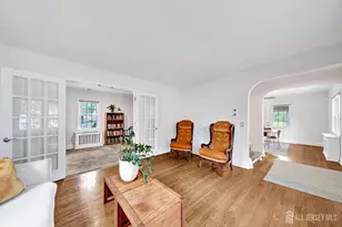 10 Shaw Dr, Franklin Township, NJ 08528 - Photo 9