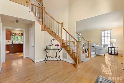 7 Camas Court, Plainsboro Township, NJ 08536 - Photo 5