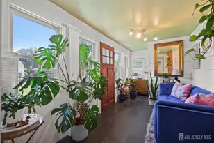 386 Franklin Rd, North Brunswick Township, NJ 08902 - Photo 3