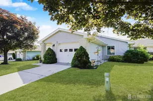 732 Ralston Plaza, Monroe Township, NJ 08831 - Photo 3