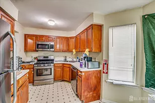 1702 Amanda Ct, Piscataway Township, NJ 08854 - Photo 7