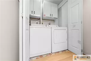 40 Haddon Rd, Monroe Township, NJ 08831 - Photo 7