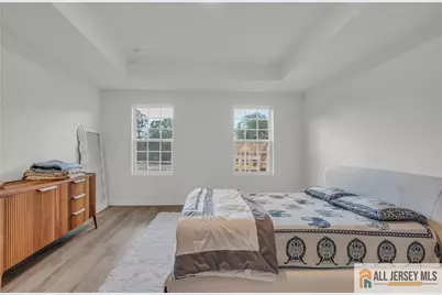 204 Honeysuckle Lane, Warren Township, NJ 07059 - Photo 9