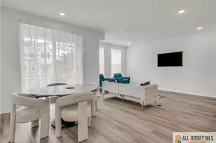 204 Honeysuckle Ln, Warren Township, NJ 07059 - Photo 5