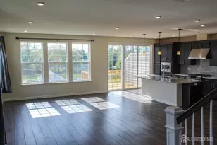 601 Charleston Dr, Monroe Township, NJ 08831 - Photo 7