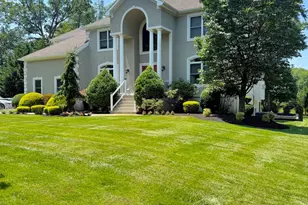 284 Friendship Rd, Howell Township, NJ 07731 - Photo 3