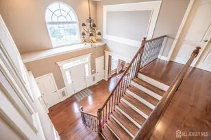 28 Imperial Ct, Monroe Township, NJ 08831 - Photo 9