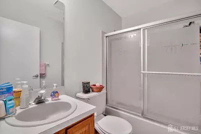 122 Salem Road, North Brunswick Township, NJ 08902 - Photo 15