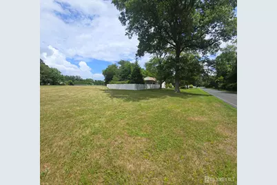 101 Weston Road, Franklin Township, NJ 08873 - Photo 29