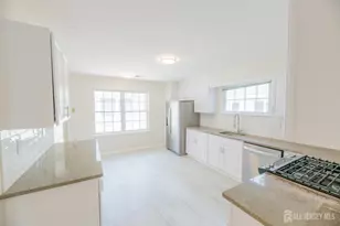 218 N Pondview Blvd, Monroe Township, NJ 08831 - Photo 19