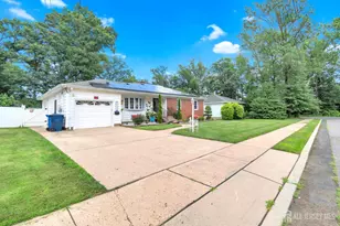 507 2nd St, North Brunswick Township, NJ 08902 - Photo 3