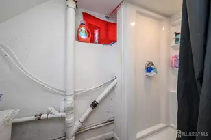 84 E Somerset Street E, Raritan, NJ 08869 - Photo 33