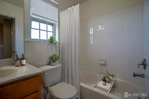 4 Ronald Dr, Franklin Township, NJ 0873 - Photo 11