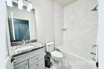803 Greenland Square, Highland Park, NJ 08904 - Photo 19