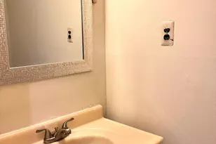 4 Pond View Dr, Plainsboro Township, NJ 08536 - Photo 13