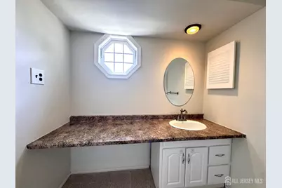 4 Pond View Drive, Plainsboro Township, NJ 08536 - Photo 17