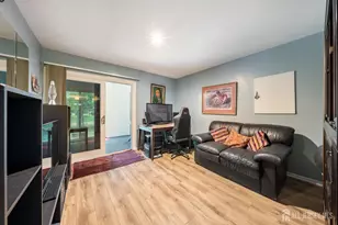 276 Constitution Cir, New Brunswick, NJ 08902 - Photo 13