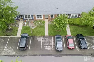 276 Constitution Cir, New Brunswick, NJ 08902 - Photo 23