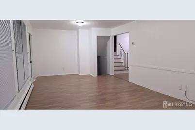 33 Nottingham Road, Edison, NJ 08820 - Photo 5