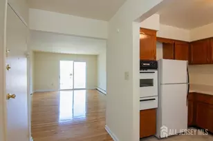 9 Koster Blvd, Edison, NJ 08820 - Photo 13