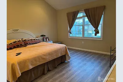105 Howard Avenue, Edison, NJ 08837 - Photo 29