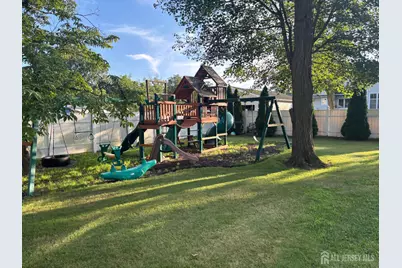 105 Howard Avenue, Edison, NJ 08837 - Photo 9