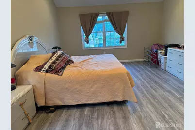 105 Howard Avenue, Edison, NJ 08837 - Photo 31