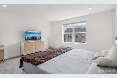 52 Crimson Drive, Manalapan Township, NJ 07726 - Photo 13