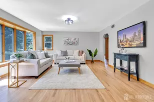 174 Hardenburg Ln, East Brunswick Township, NJ 08850 - Photo 5