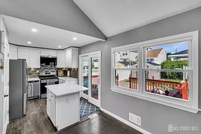 865 Barry Avenue, Perth Amboy, NJ 08861 - Photo 13