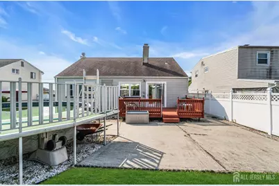 865 Barry Avenue, Perth Amboy, NJ 08861 - Photo 29