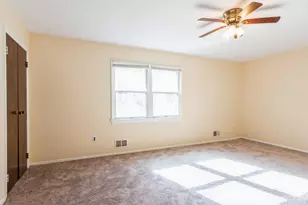 1402 Merrywood Dr, Edison, NJ 08817 - Photo 13