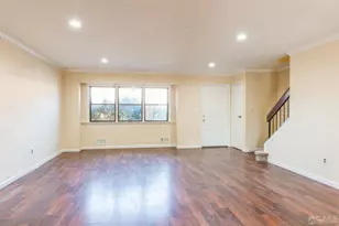 1402 Merrywood Dr, Edison, NJ 08817 - Photo 5