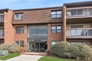 124 Beverly Hill Terrace, Woodbridge Township, NJ 07095 - Photo 1