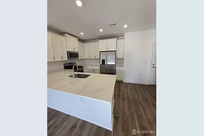 28211 Radford Court, Monroe Township, NJ 08831 - Photo 15