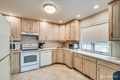 104 Graybar Drive, North Plainfield, NJ 07062 - Photo 15